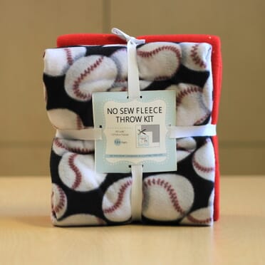 Baseball Anti-Pill No Sew Throw Fleece Fabric Kit (50x60)