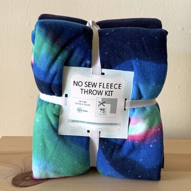 Outer Space *Aurora Borealis* Anti-Pill Premium No Sew Throw Fleece Fabric  Kit (72x60)